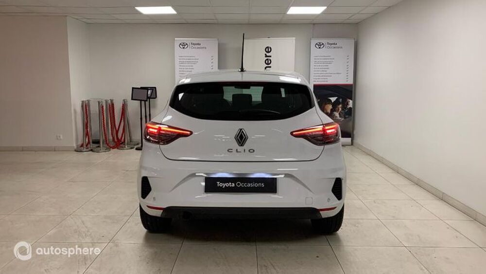 Clio 1.0 TCe 90ch Equilibre 2024 occasion 69200 V&eacute;nissieux