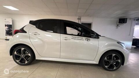 Yaris 130h Collection 5p MY25 2026 occasion 69200 V&eacute;nissieux