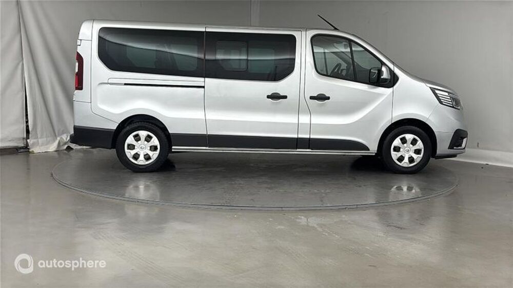 Trafic L2 2.0 Blue dCi 150ch S&S Intens 8 places 2023 occasion 51200 &Eacute;pernay