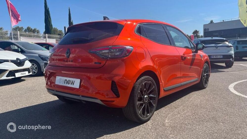 Clio 1.6 E-Tech 145ch full hybrid esprit Alpine 2023 occasion 13700 Marignane