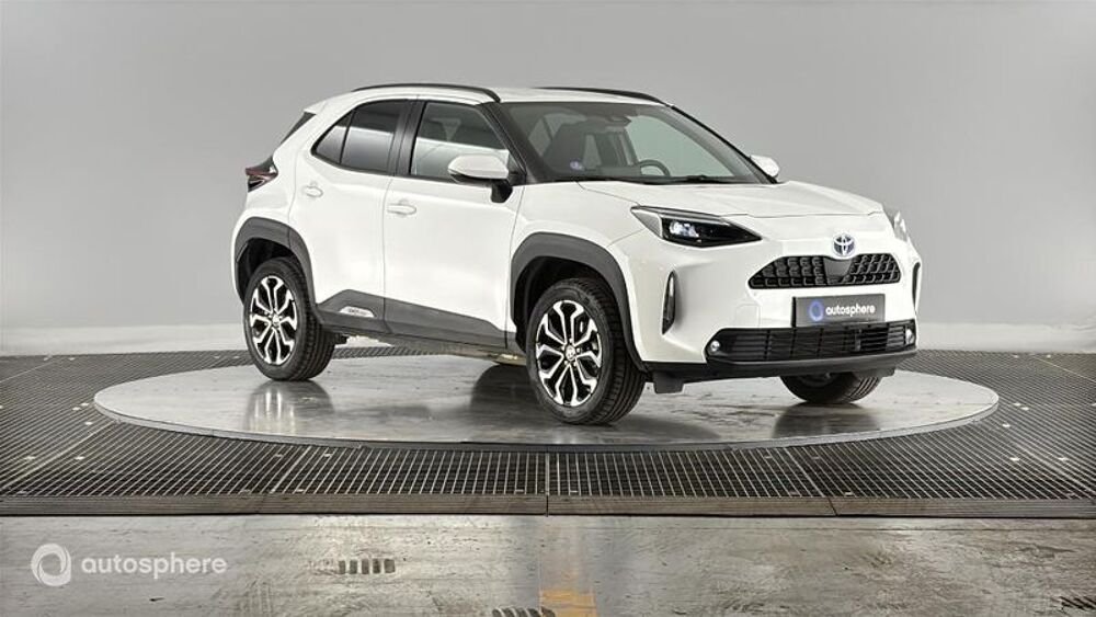 Yaris Cross 116h Design AWD-i MY22 2024 occasion 74330 &Eacute;pagny Metz Tessy