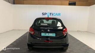 208 1.2 PureTech 82ch E6.c Signature 5p 2018 occasion 84000 Avignon