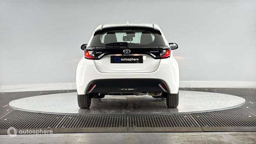 Yaris 116h Dynamic 5p MY22 2023 occasion 69200 V&eacute;nissieux