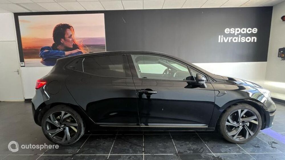 Clio 1.6 E-Tech hybride 145ch Engineered 2023 occasion 84120 Pertuis