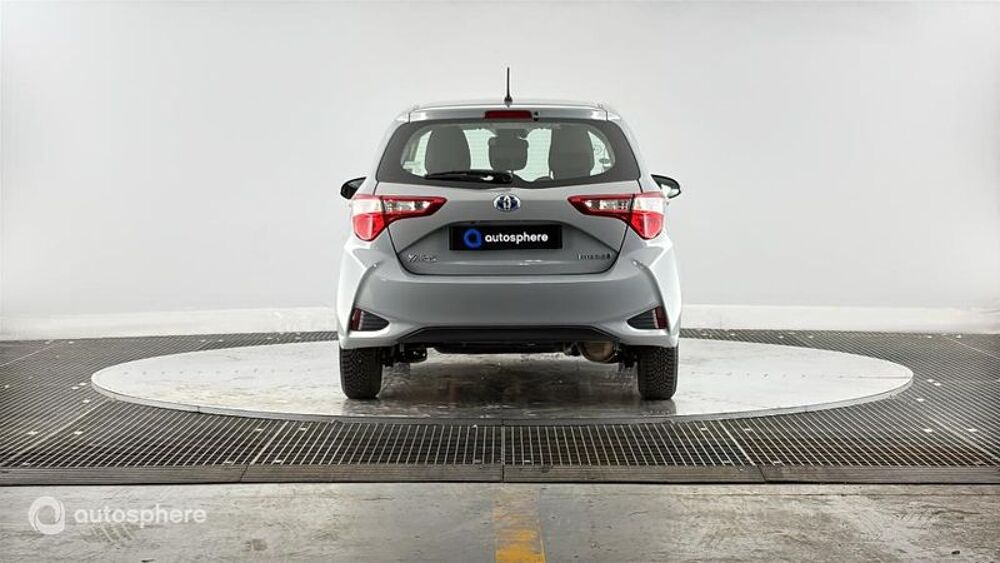 Yaris 100h Dynamic 5p 2018 occasion 03110 Charmeil
