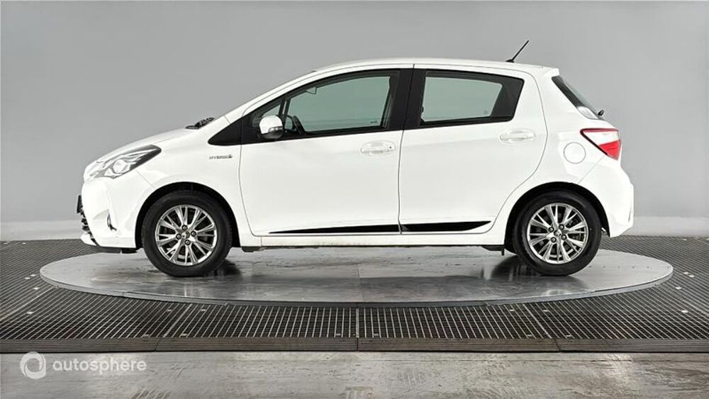 Yaris 100h Dynamic 5p 2017 occasion 63200 Riom