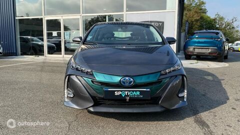 Prius 122h Solar RC18 2017 occasion 64000 PAU