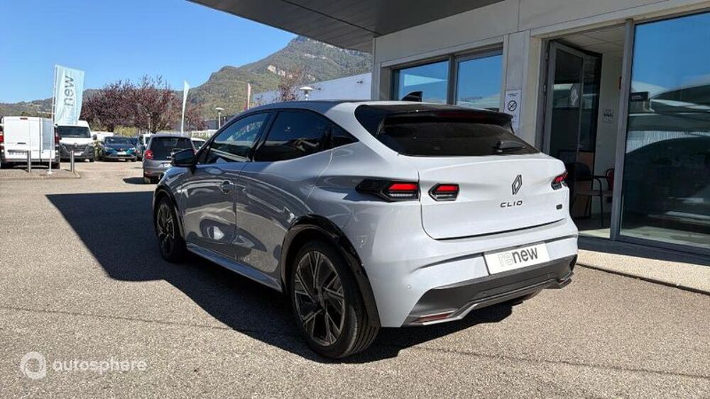 Clio 1.8 E-Tech 160ch full hybrid esprit Alpine 2026 occasion 73230 Saint-Alban-Leysse