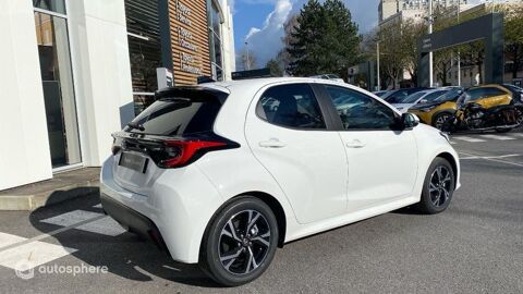 Yaris 116h Design 5p MY25 2026 occasion 92000 Nanterre