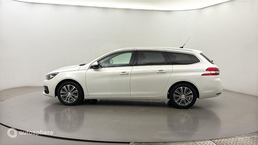 308 SW 1.2 PureTech 130ch S&S Allure Pack EAT8 2020 occasion 64200 Bassussarry