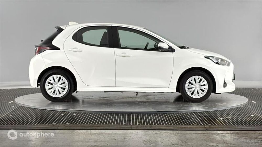 Yaris 116h Dynamic 5p MY22 2023 occasion 69200 V&eacute;nissieux