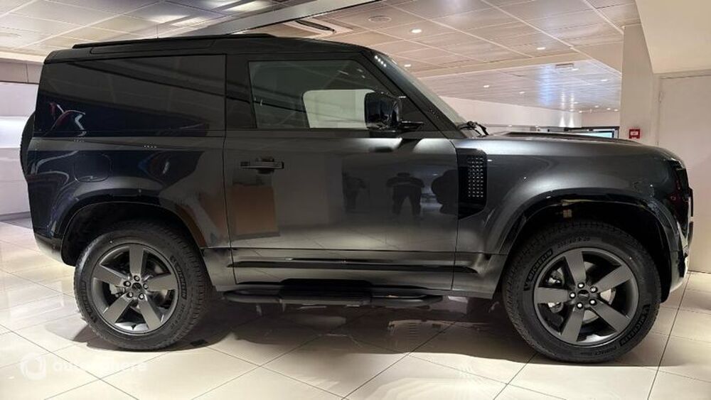 Defender 90 3.0 D250 Hard Top X-Dynamic SE 2026 occasion 75019 Paris