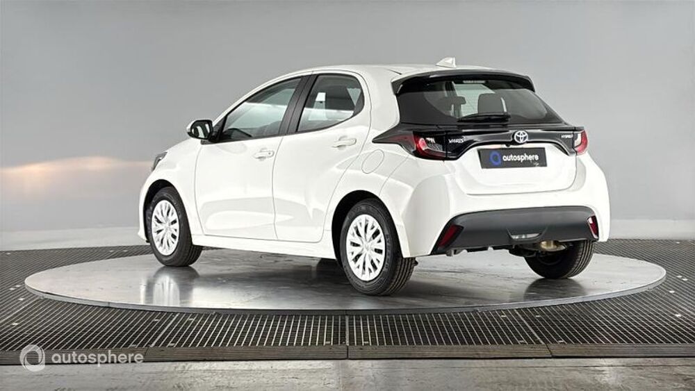 Yaris 116h Dynamic 5p MY22 2023 occasion 69200 V&eacute;nissieux