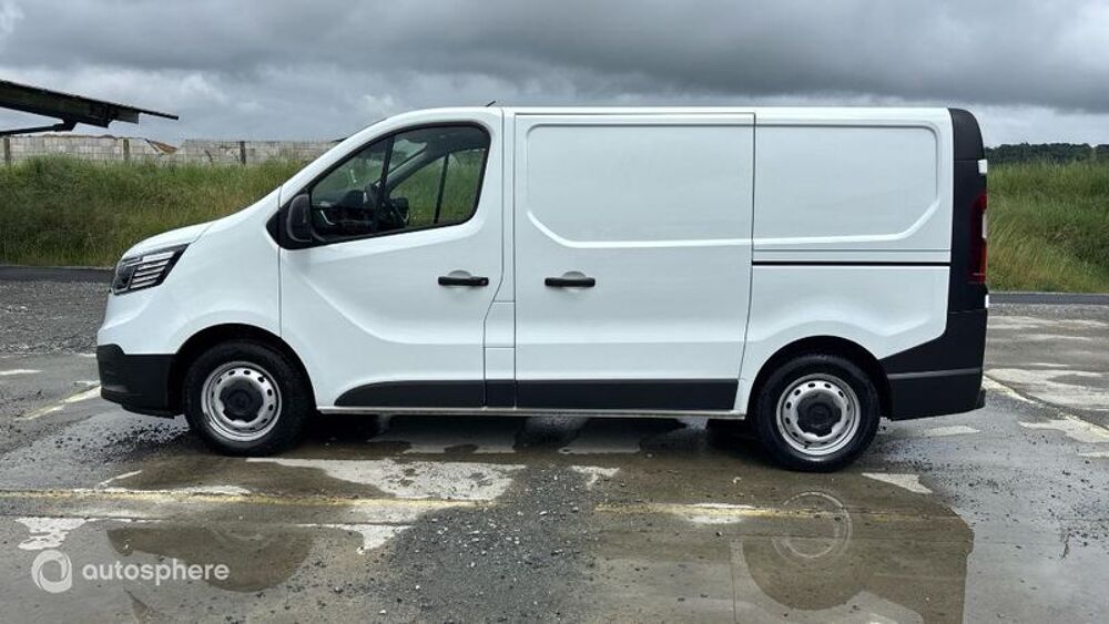 Trafic L1H1 2T8 2.0 Blue dCi 130ch Grand Confort 2023 occasion 44000 Nantes