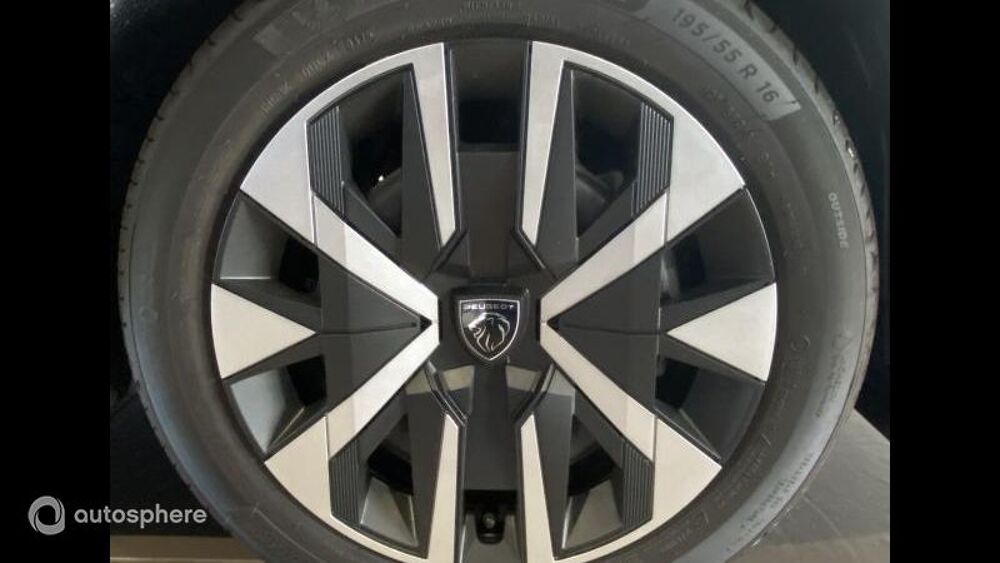 208 1.2 Turbo 100ch Allure 2026 occasion 03110 Charmeil