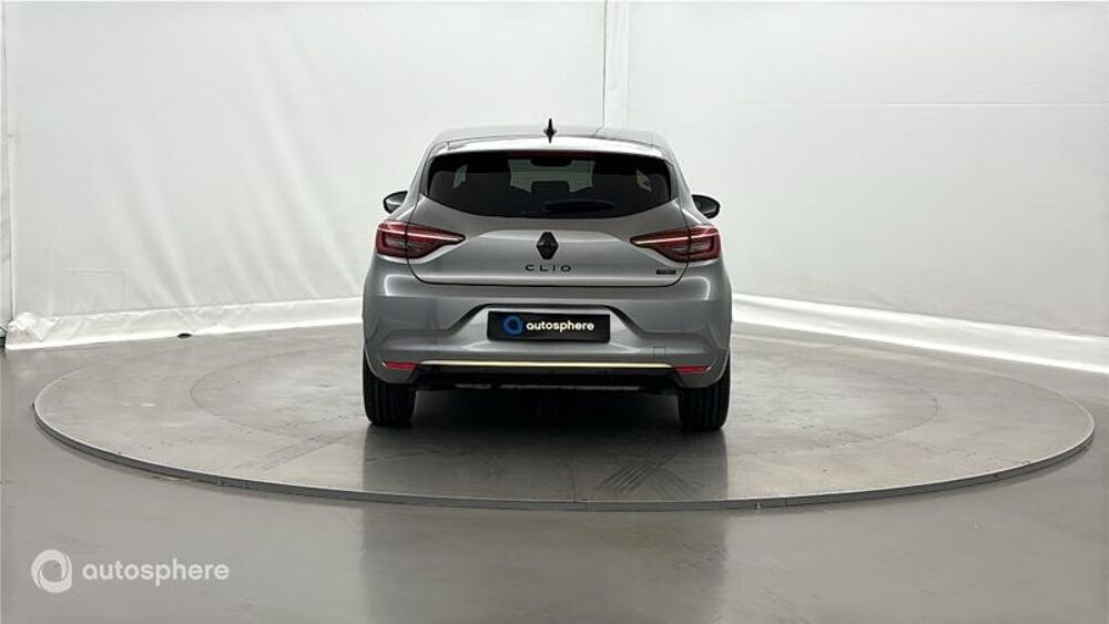 Clio 1.6 E-Tech hybride 145ch Engineered 2023 occasion 10100 Romilly-sur-Seine