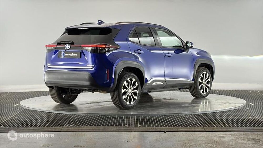 Yaris Cross 116h Design MY22 2023 occasion 69200 V&eacute;nissieux