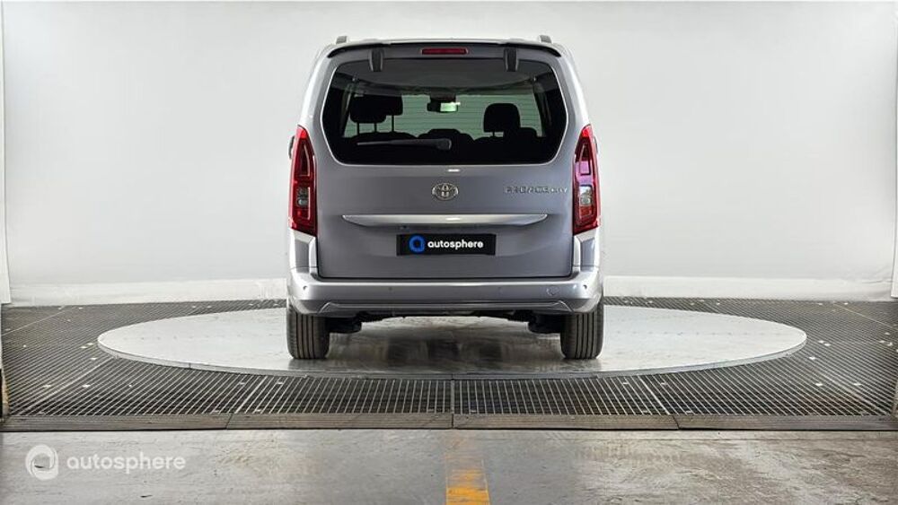 Proace city Medium 1.5 130 D-4D Executive MC24 2024 occasion 74200 Thonon-les-Bains