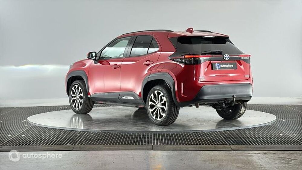 Yaris Cross 116h Design MY22 2023 occasion 69200 V&eacute;nissieux