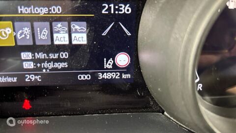 Yaris Cross 116h Design MY22 2023 occasion 69200 V&eacute;nissieux