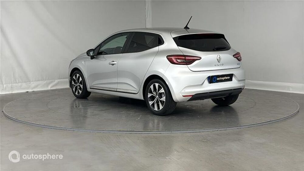 Clio 1.6 E-Tech hybride 145ch Evolution 2023 occasion 62220 Carvin