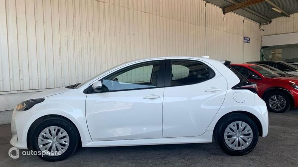 Yaris 116h Dynamic 5p MY22 2023 occasion 13300 Salon-de-Provence