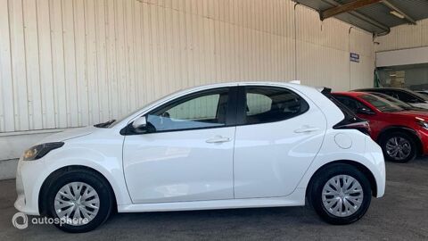 Yaris 116h Dynamic 5p MY22 2023 occasion 13300 Salon-de-Provence