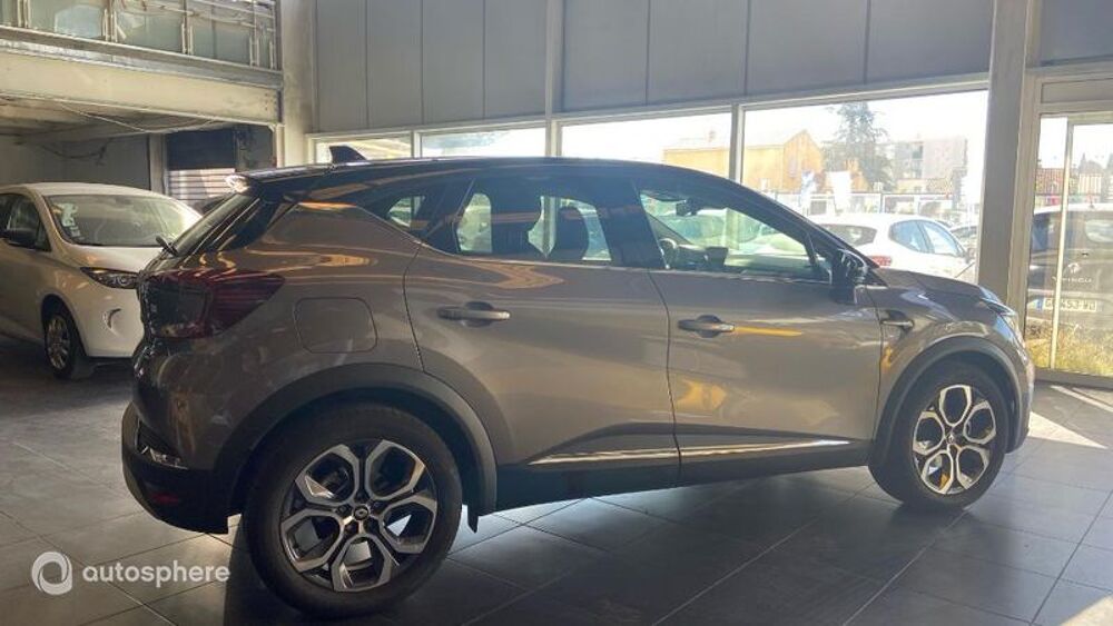 Captur 1.6 E-Tech hybride 145ch Techno 2023 occasion 13300 SALON DE PROVENCE