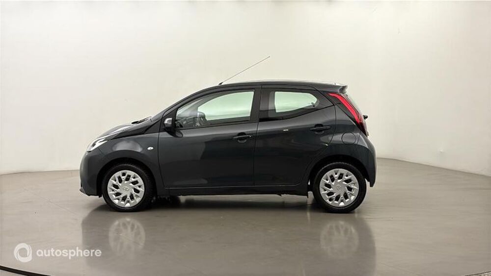 Aygo 1.0 VVT-i 69ch x-play 5p 2019 occasion 92000 Nanterre