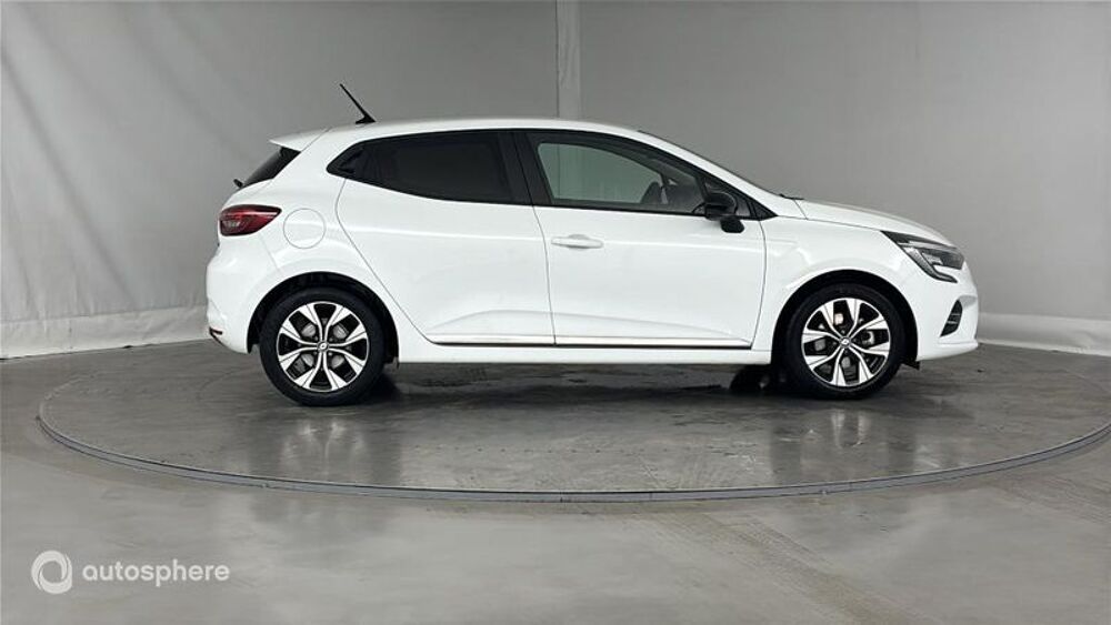 Clio 1.6 E-Tech hybride 145ch Evolution 2023 occasion 02300 Chauny