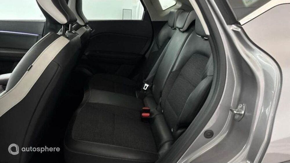 Captur 1.6 E-Tech hybride 145ch Techno Fast Track 2023 occasion 59320 Sequedin