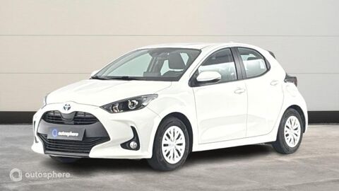 Toyota Yaris 116h Dynamic Business 5p + Programme Beyond Zero Academy MY2 2022 occasion V&eacute;nissieux 69200