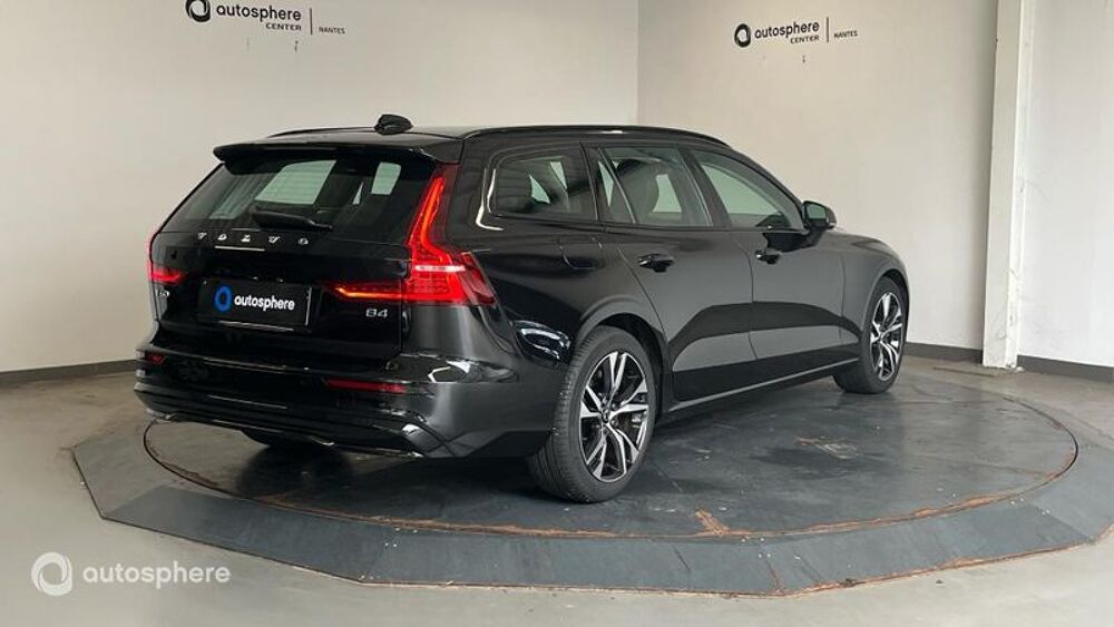 V60 B4 197ch Plus Style Dark DCT 7 2025 occasion 44000 Nantes