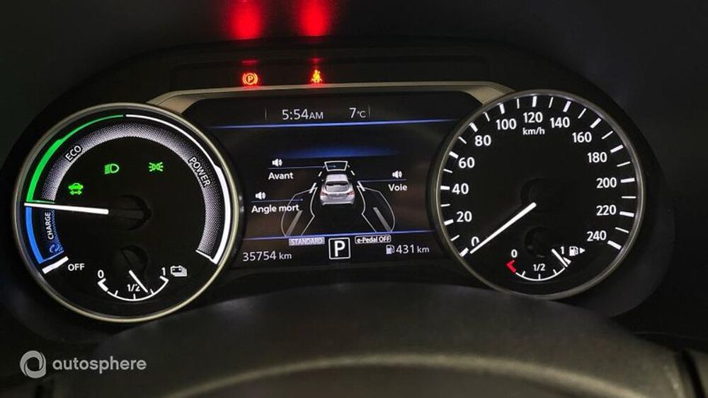 Juke 1.6 Hybrid 143ch Tekna 2023 2024 occasion 51530 MAGENTA