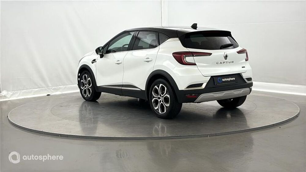 Captur 1.6 E-Tech hybride 145ch Techno Fast Track 2023 occasion 62231 Coquelles