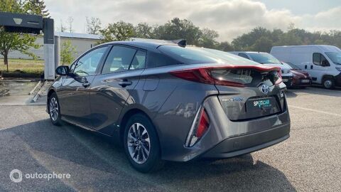 Prius 122h Solar RC18 2017 occasion 64000 PAU