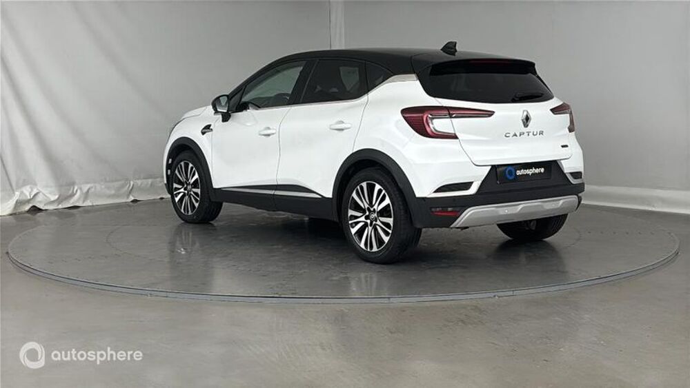 Captur 1.6 E-Tech hybride 145ch Iconic 2023 occasion 51000 Ch&acirc;lons-en-Champagne
