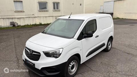 Opel Combo VP M 800kg 100 kW Batterie 50 kWh 2023 occasion Clermont-Ferrand 63000