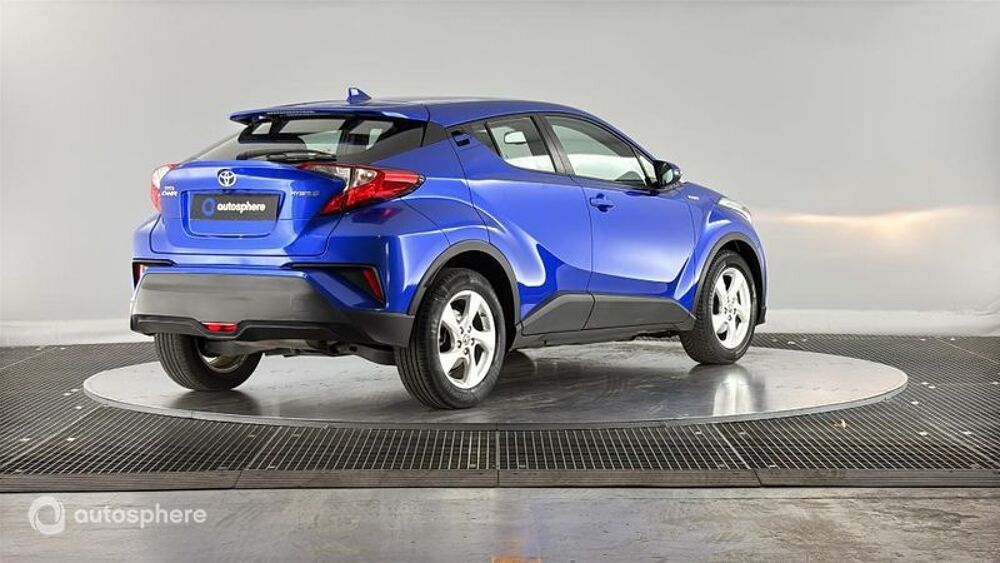 C-HR 122h Dynamic 2WD E-CVT RC18 2019 occasion 69200 V&eacute;nissieux
