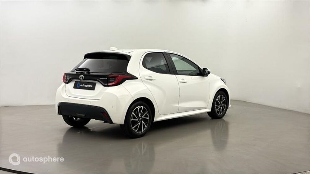 Yaris 116h Design 5p MY22 2023 occasion 92600 Asni&egrave;res-sur-Seine