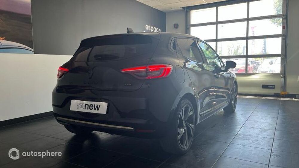 Clio 1.6 E-Tech hybride 145ch Engineered 2023 occasion 84120 Pertuis