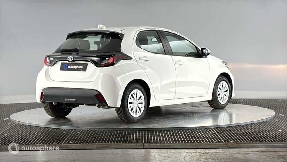 Yaris 116h Dynamic 5p MY22 2023 occasion 69200 V&eacute;nissieux