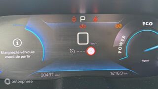 3008 Hybrid 136ch Active Pack e-DCS6 2024 occasion 64000 PAU