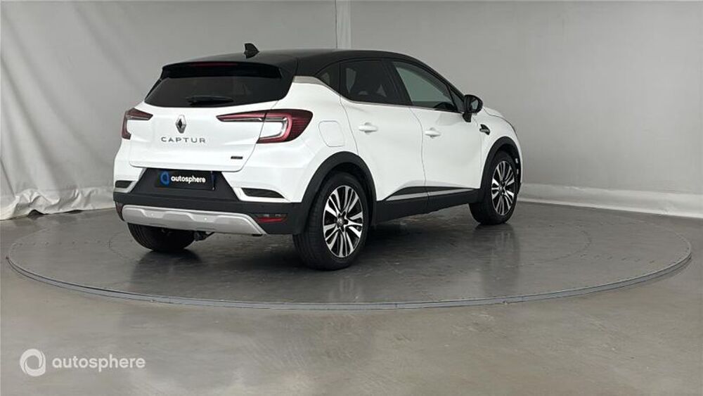 Captur 1.6 E-Tech hybride 145ch Iconic 2023 occasion 51000 Ch&acirc;lons-en-Champagne