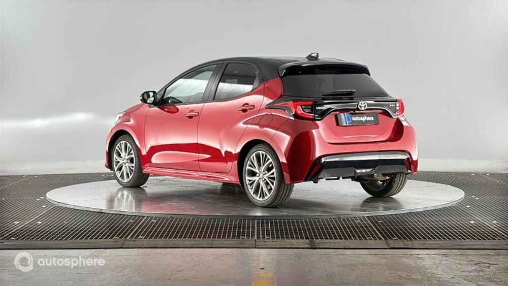 Yaris 116h Collection 5p MY22 2024 occasion 69140 Rillieux-la-Pape