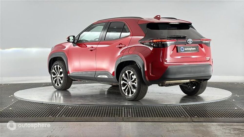 Yaris Cross 116h Design AWD-i MY22 2023 occasion 74330 &Eacute;pagny Metz Tessy