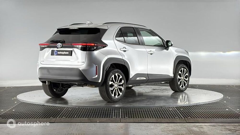 Yaris Cross 116h Design MY22 2023 occasion 74330 &Eacute;pagny Metz Tessy