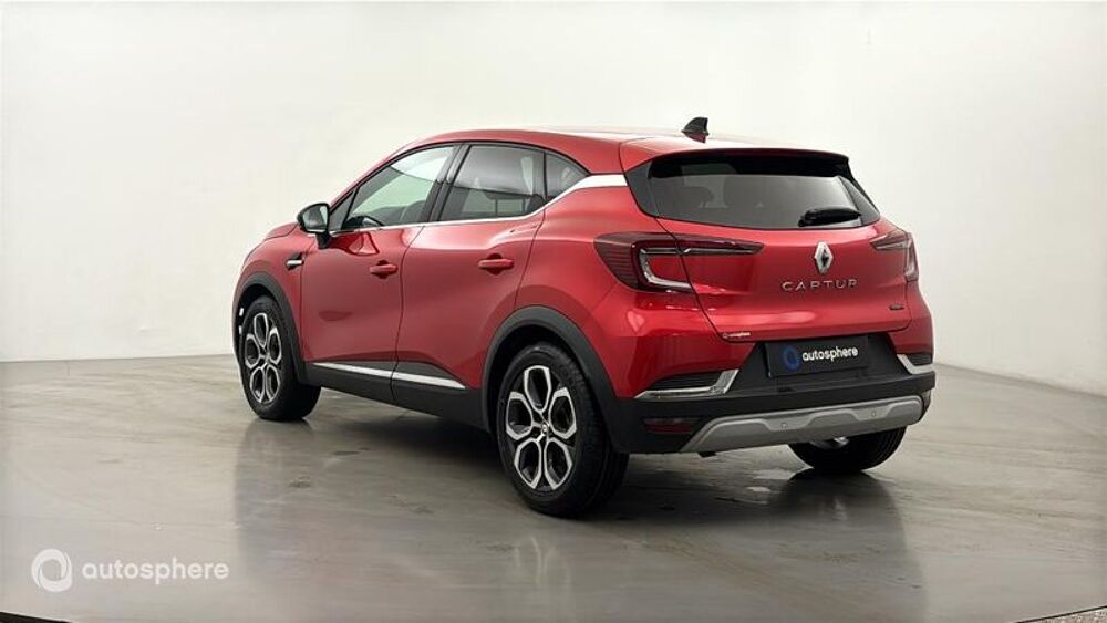 Captur 1.6 E-Tech hybride 145ch Engineered 2024 occasion 16430 Champniers