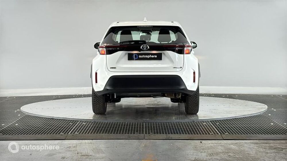 Yaris Cross 116h Dynamic Business + Programme Beyond Zero Academy MY21 2022 occasion 69200 V&eacute;nissieux