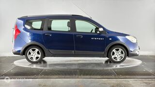 Lodgy 1.5 Blue dCi 115ch Stepway 7 places 2019 occasion 73230 Saint-Alban-Leysse